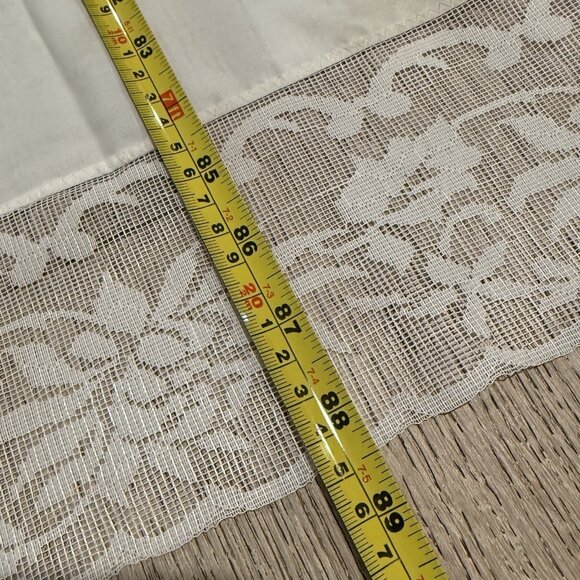 Vintage Tablecloth Hand Embroidery Lace Square Pattern White Floral 88x65” - Picture 15 of 16